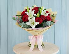 Букет цветов из:  Лилии и Розы в Подгорном