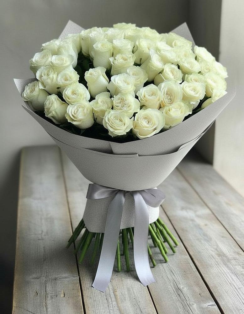 Букет 35 Белых роз в Подгорном