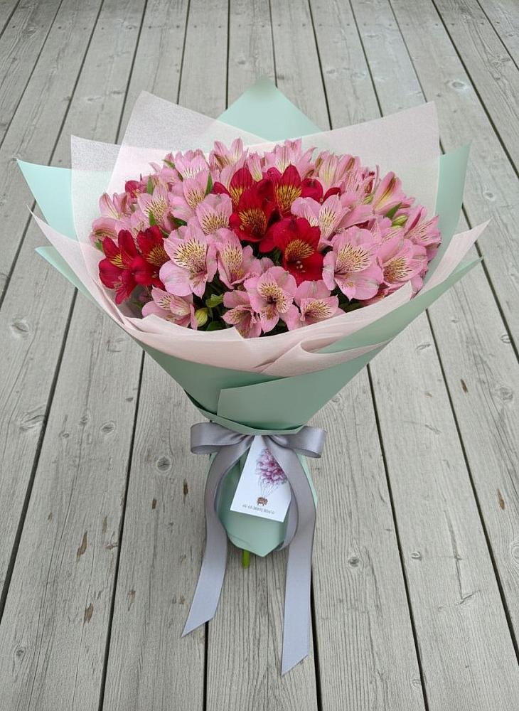 Букет цветов из: Альстромерии в Подгорном