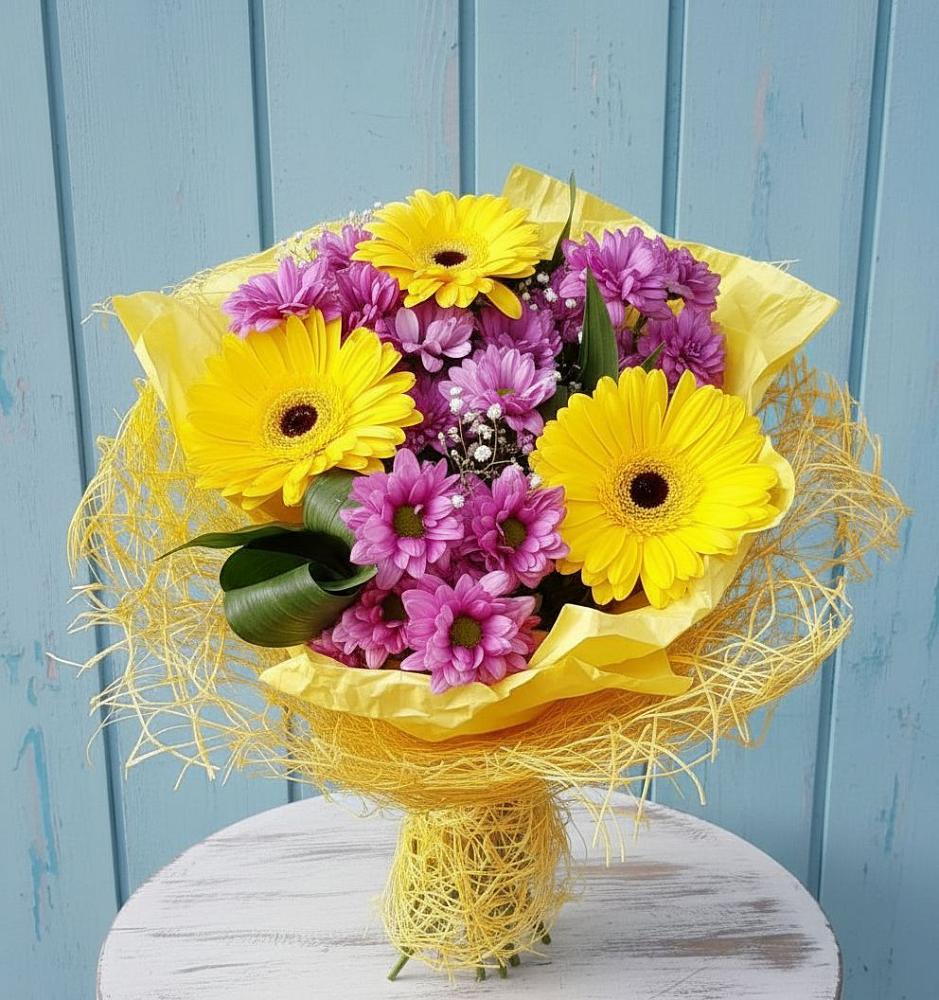 Букет цветов из: Хризантемы и Герберы в Подгорном