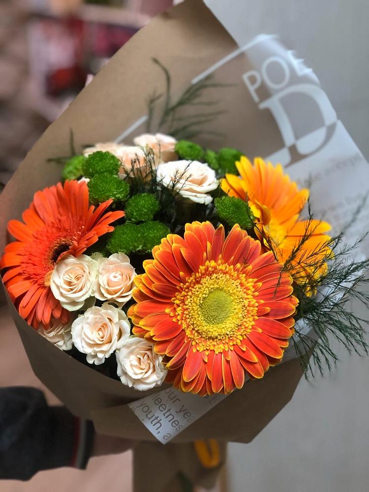 Букет цветов из: Герберы, Хризантемы и Розы в Подгорном