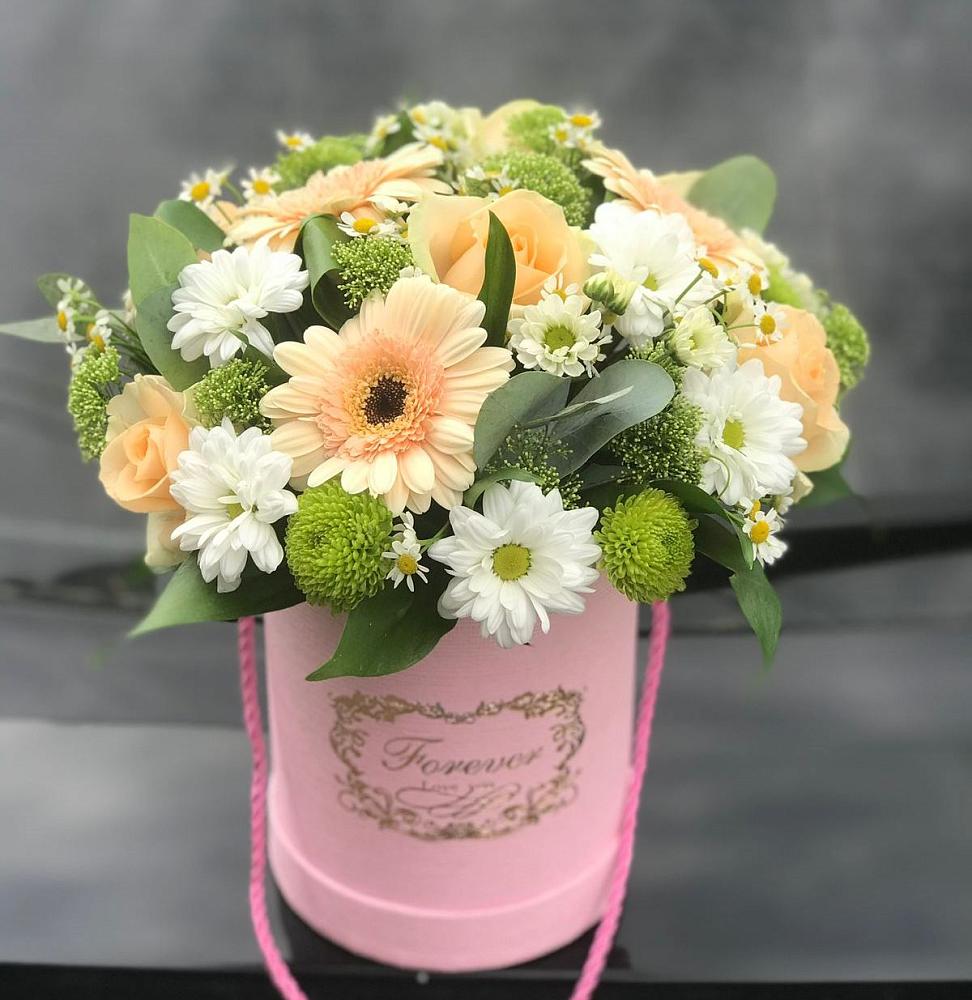 Цветочная композиция из Розы, Герберы и Хризантемы в шляпной коробке в Подгорном